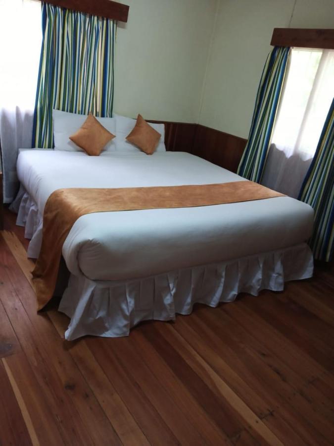 Naro Moru River Lodge Exteriör bild